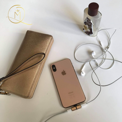 Adaptateur Iphone busy woman